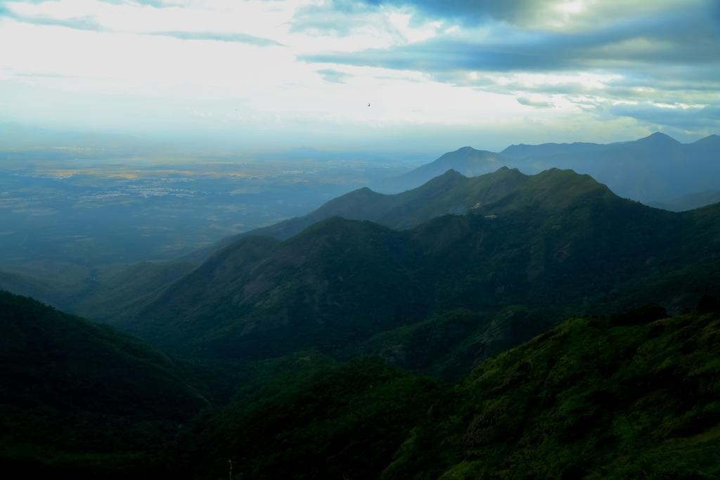 Вилла The Pear County Кодайканал Экстерьер фото